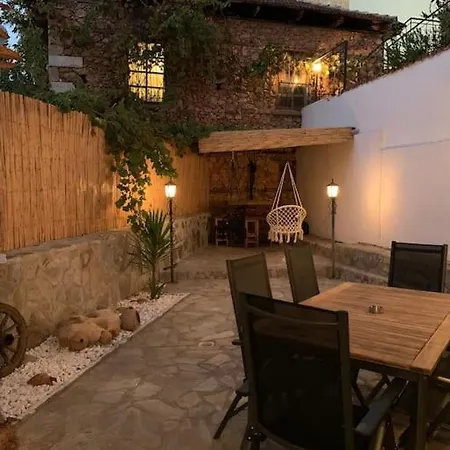 Villa Sunny In Kale Içi 7 Persoons